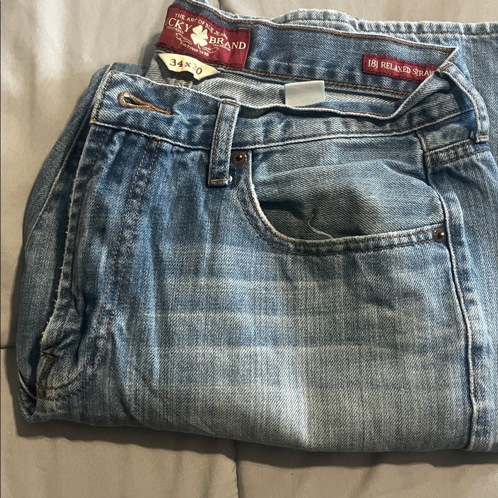 Lucky Brand Men’s Classic Blue Straight Jeans - Picture 7 of 8